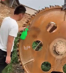 1725606959790594_03.gif