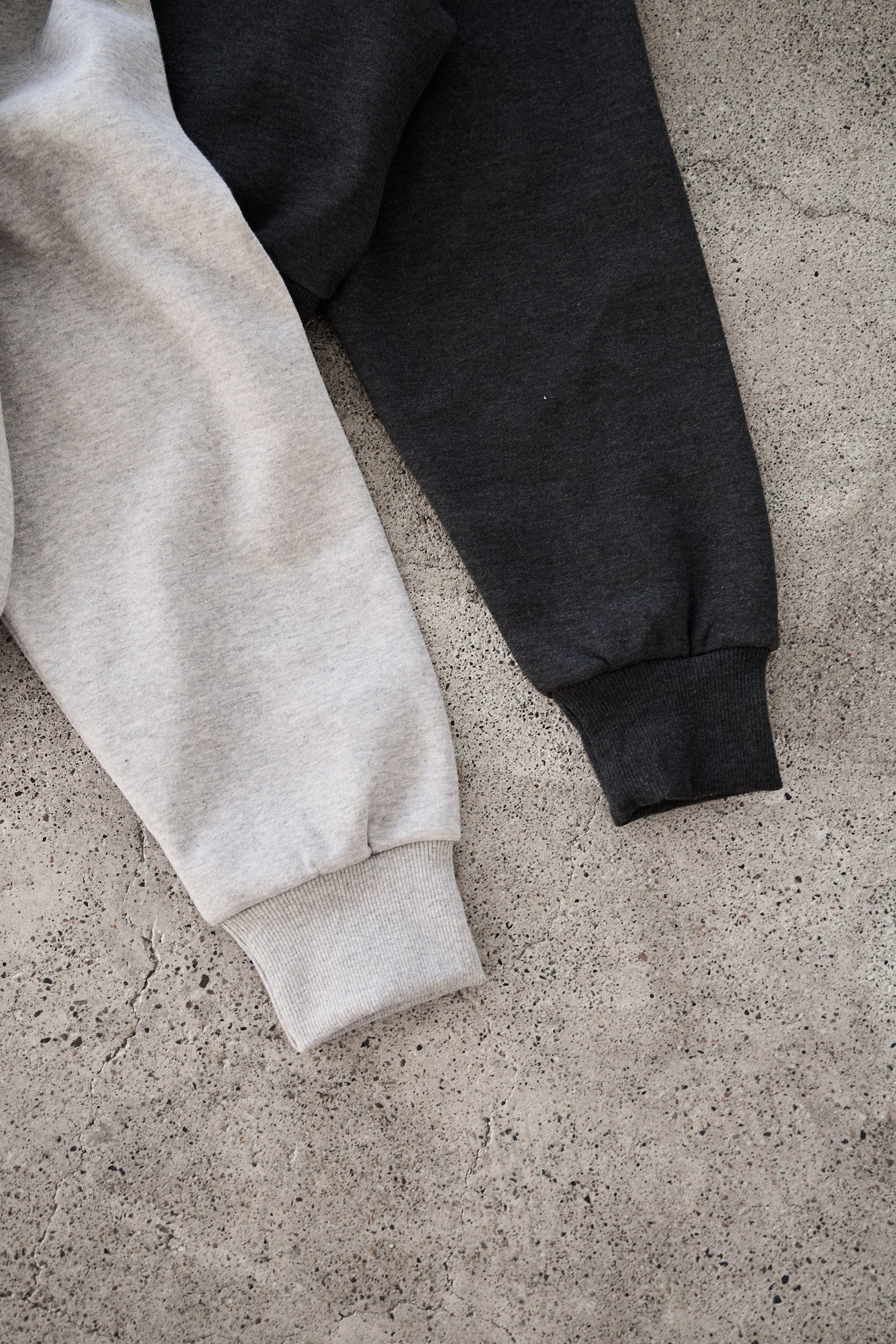 【saya×Myuコラボ】 Vネックフリルスウェットトップス(myu1203)