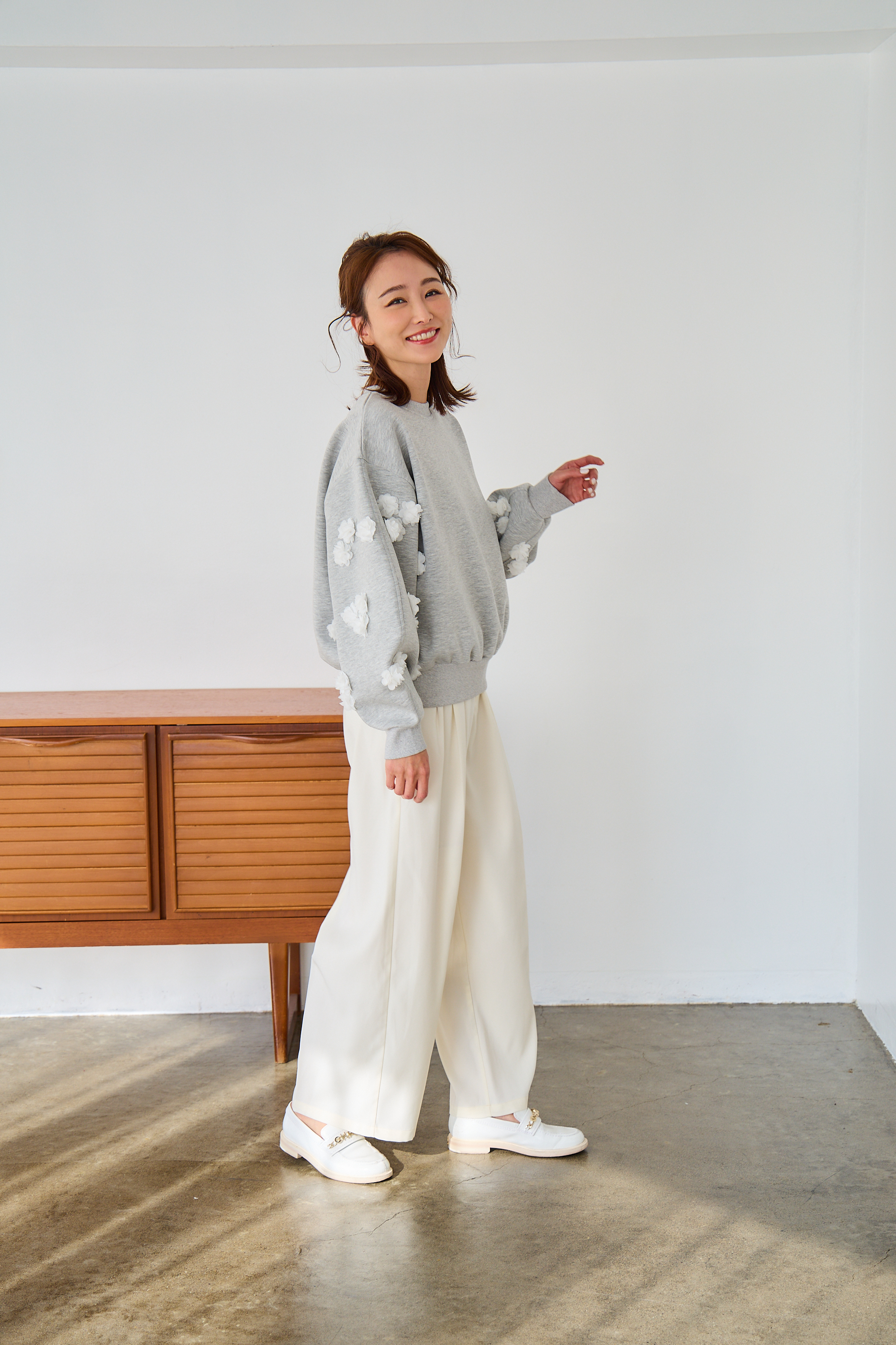 @m_i_mm_a×Myuコラボ【カーブスリーブプルオーバー(kbm599フラワー)】メール便OK