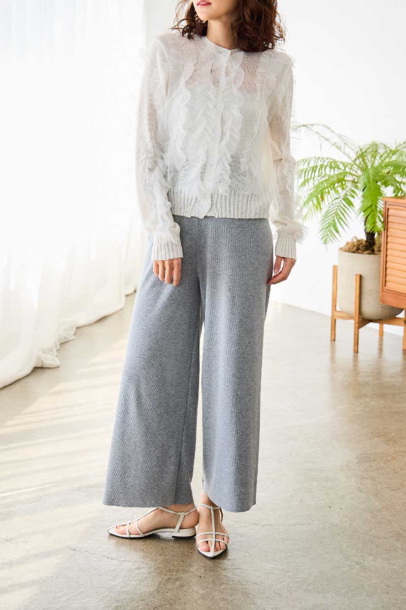 「ほどよく、ゆるっと」美シルエットが叶う。一度はいたら手放せない、楽ちん美脚パンツ。セルフカット可【ソフトリブ セミワイドパンツ】