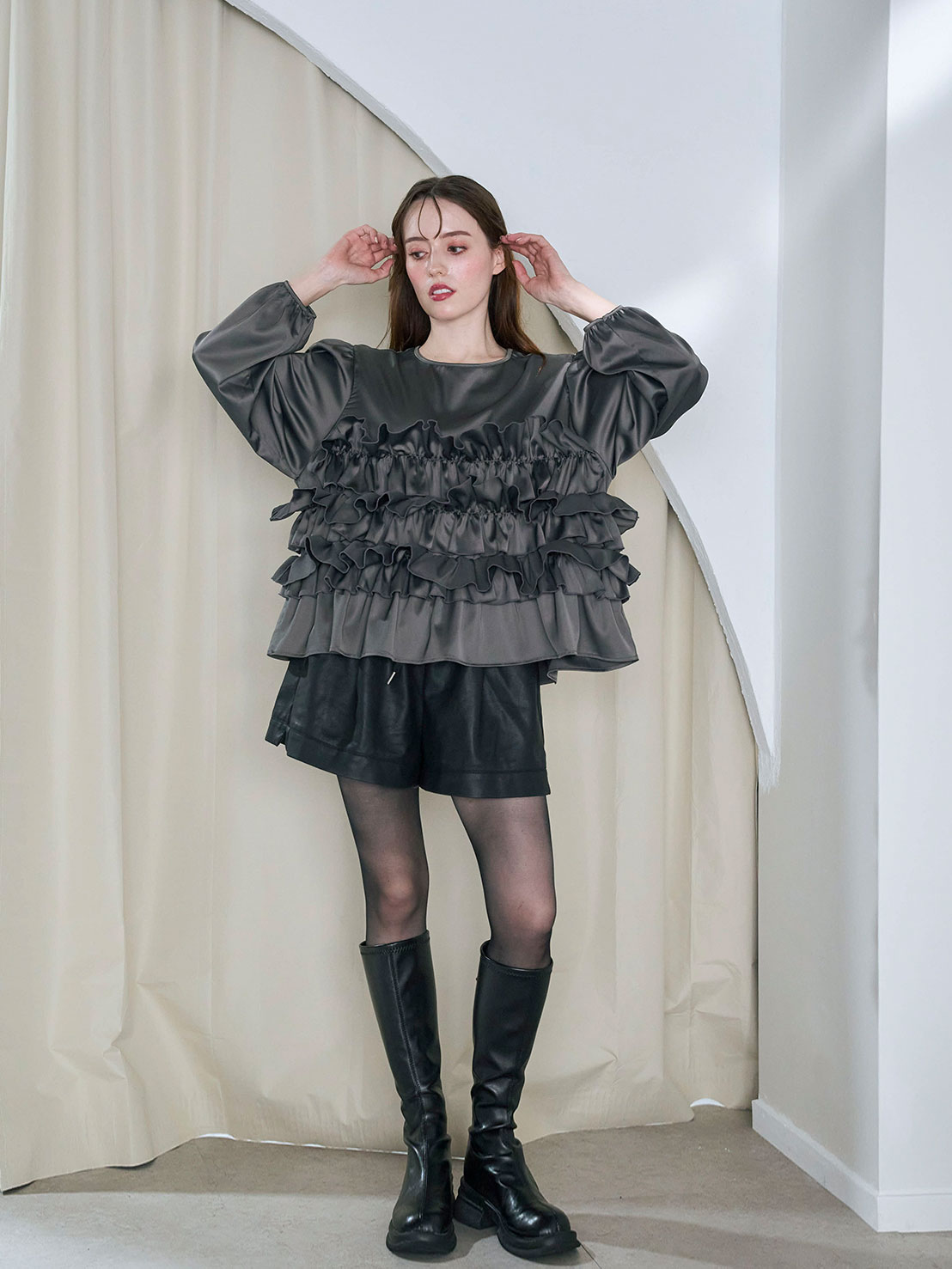 Flowerブーケサテンルーズブラウス(ma20-2509)