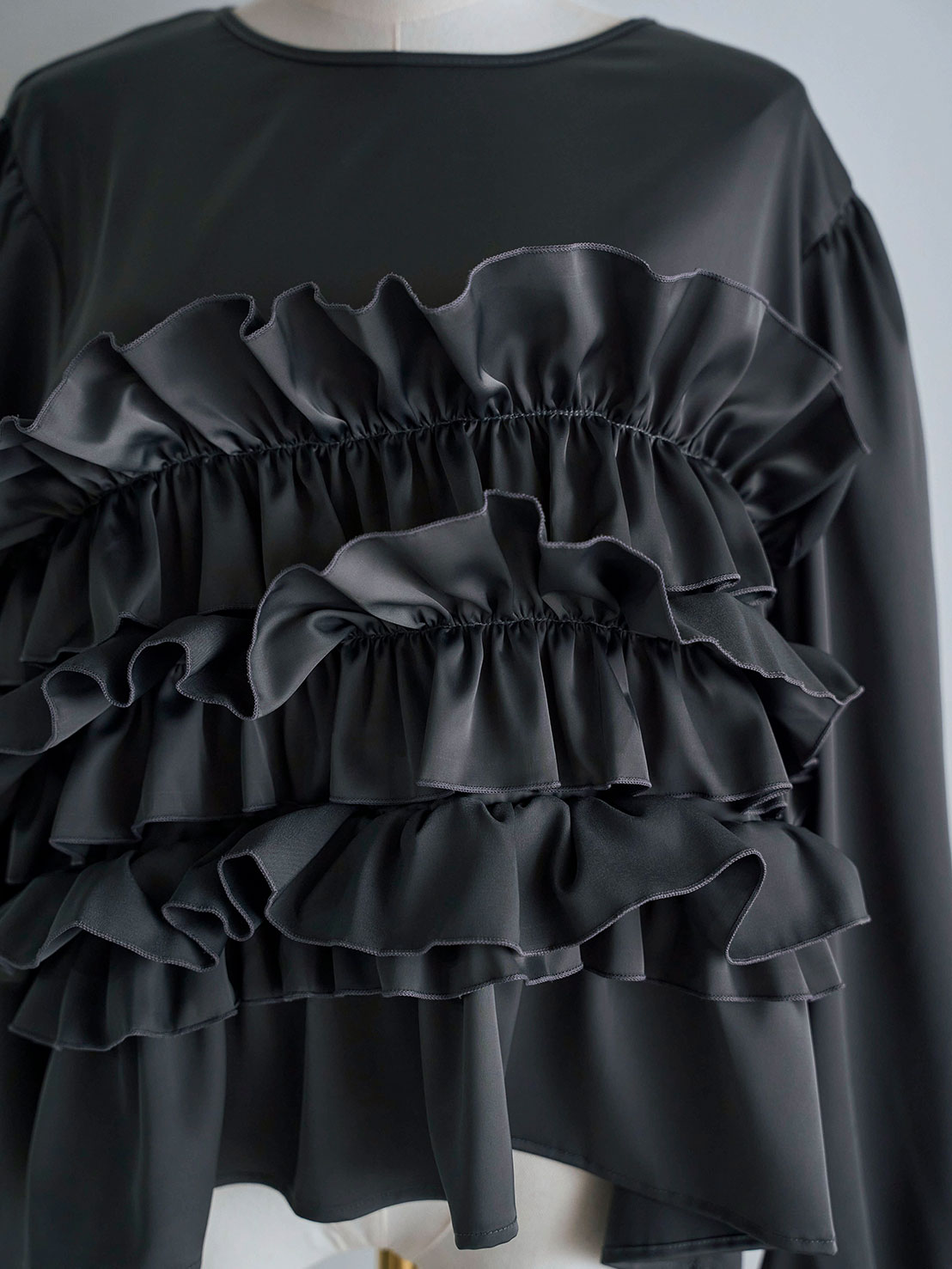 Flowerブーケサテンルーズブラウス(ma20-2509)