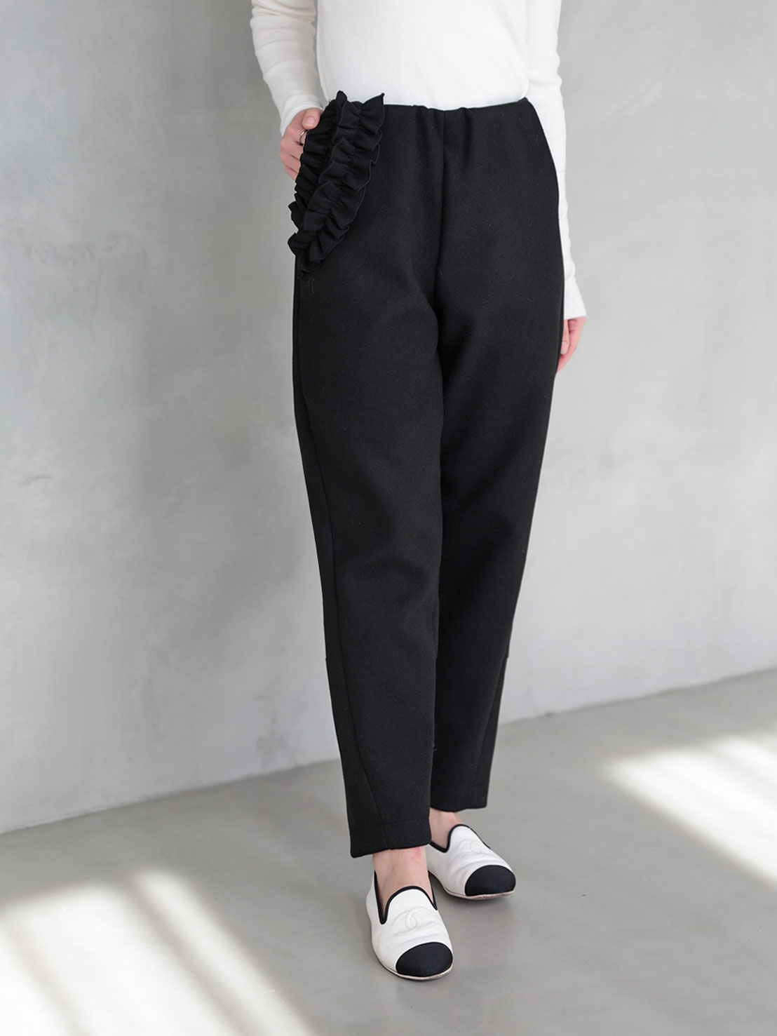 【FLOWERフリル 美脚セミカーブパンツ(ma26)】 ♥ノベルティ対象商品♥