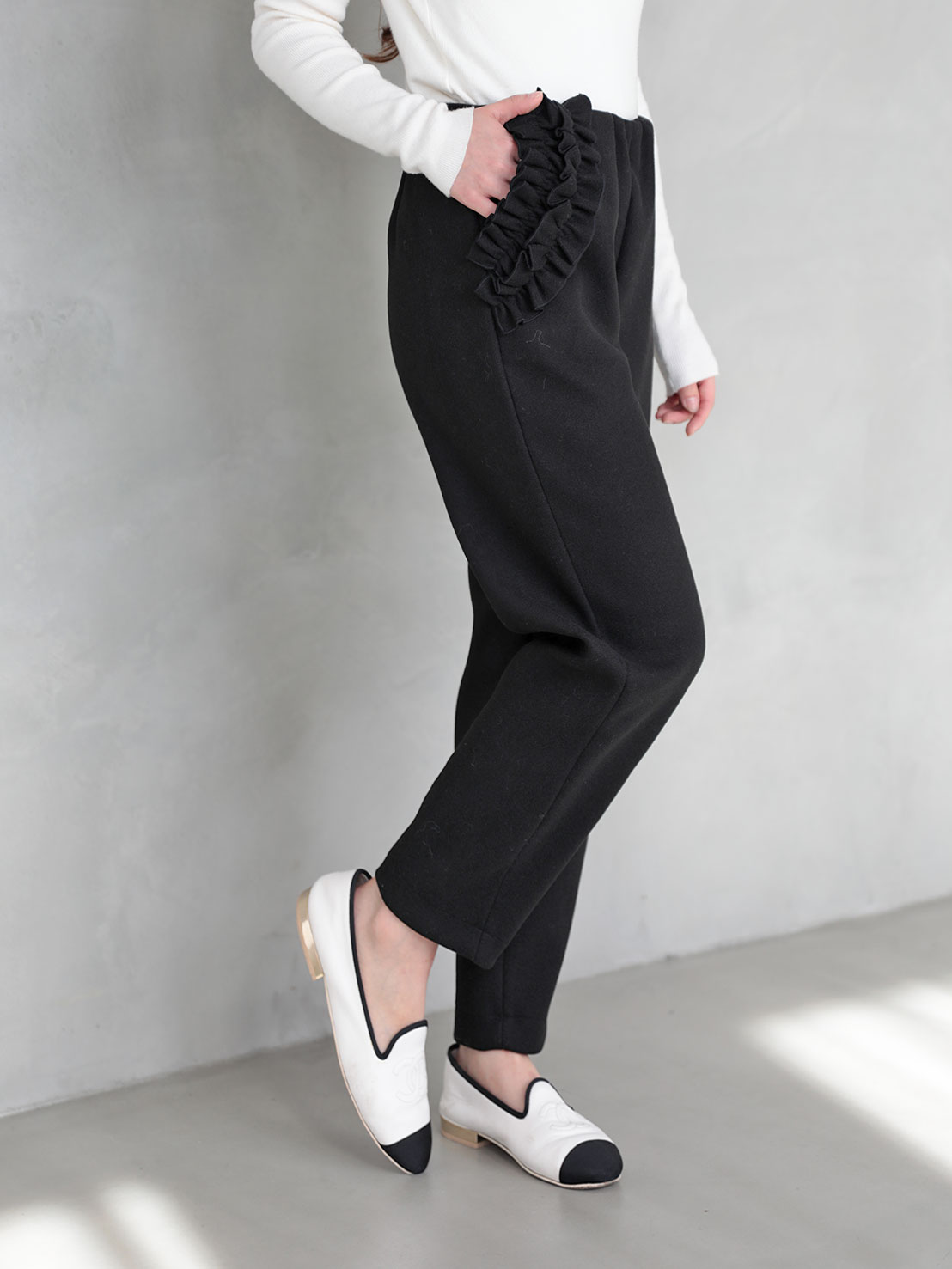 【FLOWERフリル 美脚セミカーブパンツ(ma26)】 ♥ノベルティ対象商品♥