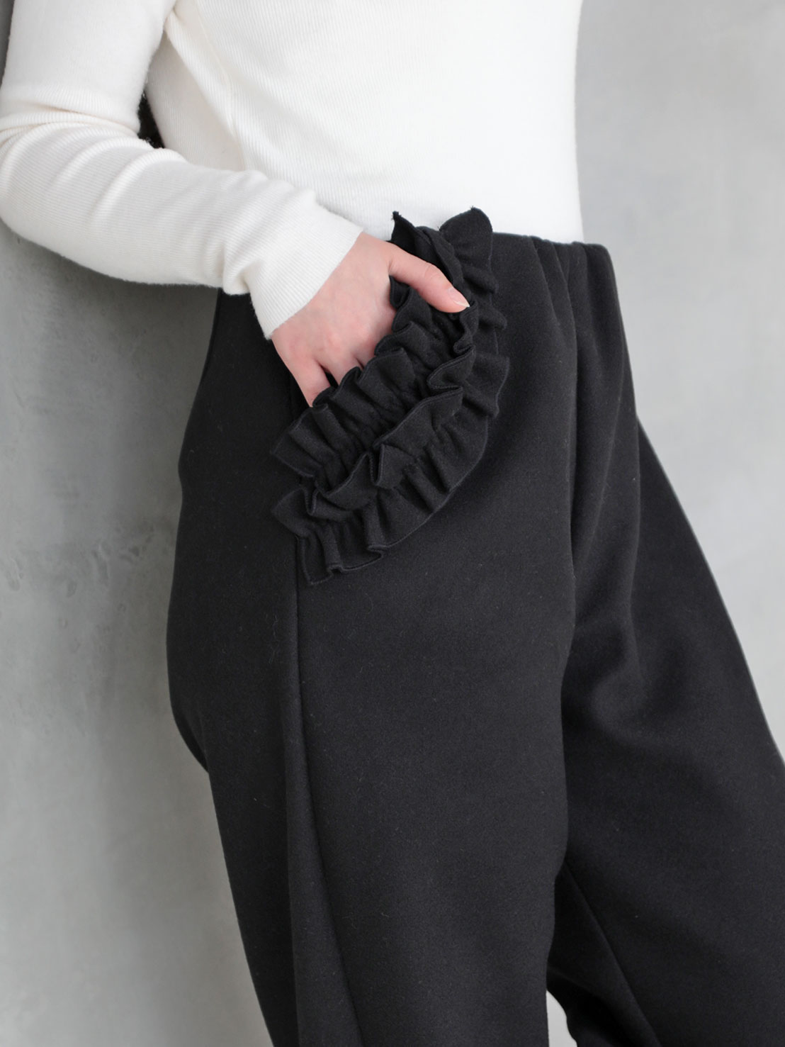 【FLOWERフリル 美脚セミカーブパンツ(ma26)】 ♥ノベルティ対象商品♥