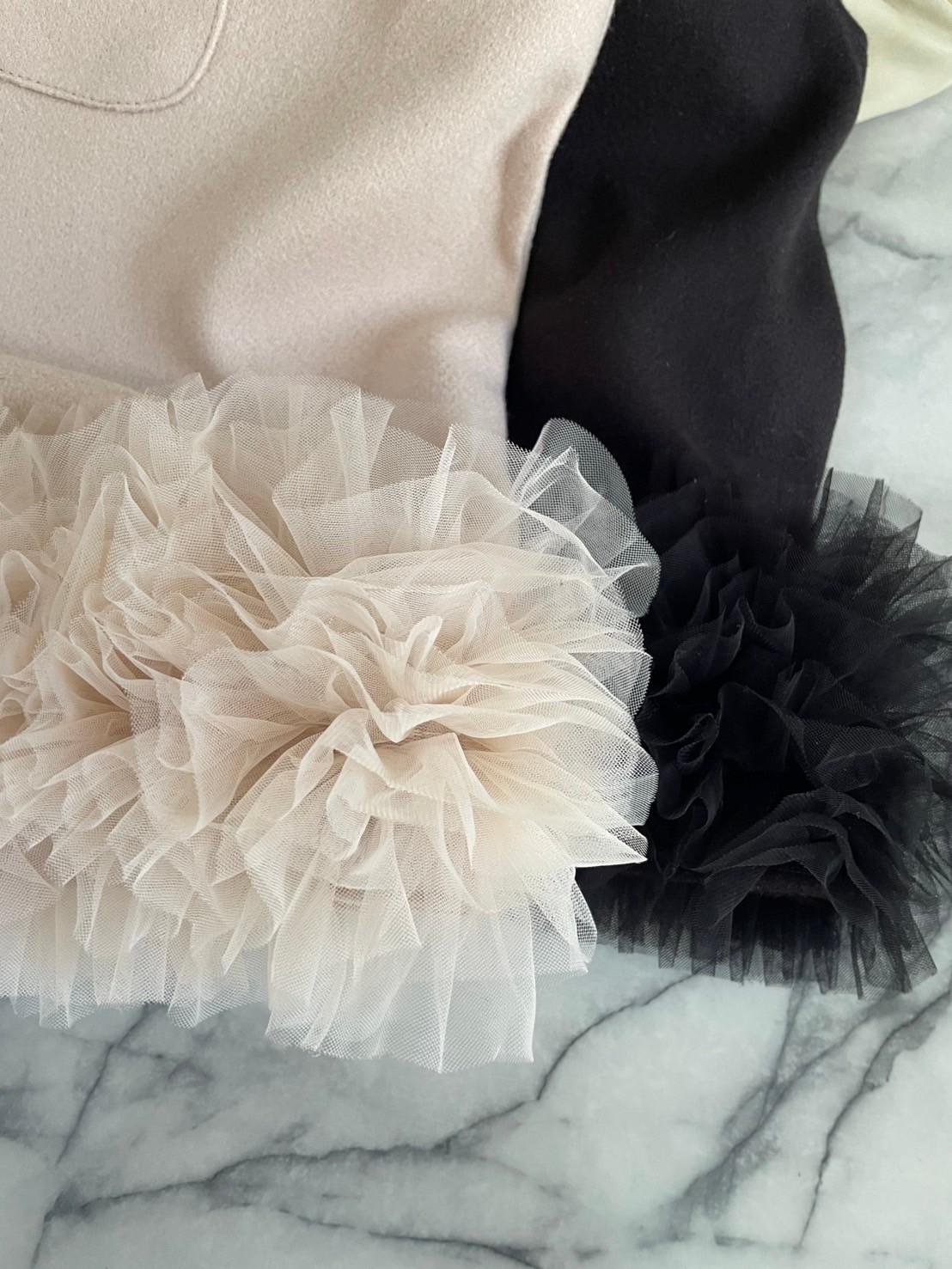 【裾チュールフリルショートジレ(kk2502-23)】