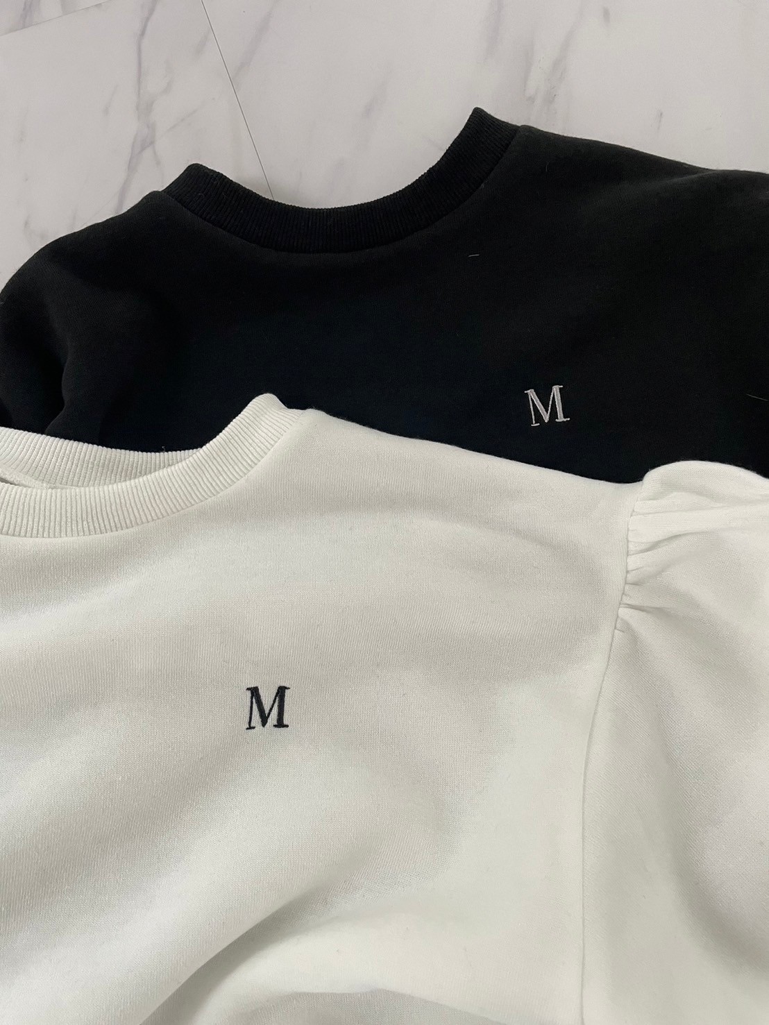 【裏起毛　刺繍入りぽわん袖プルオーバー(kbm580)】メール便OK