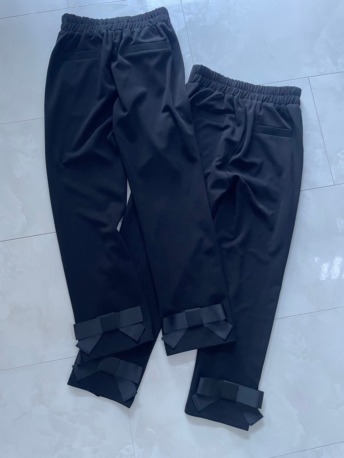 【スーパーストレッチ極楽＆超美脚パンツ/スリットあり(kbm566)】