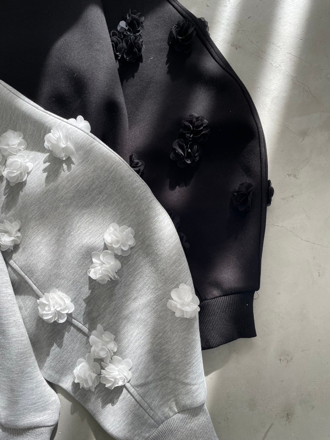 @m_i_mm_a×Myuコラボ【カーブスリーブプルオーバー(kbm599フラワー)】メール便OK