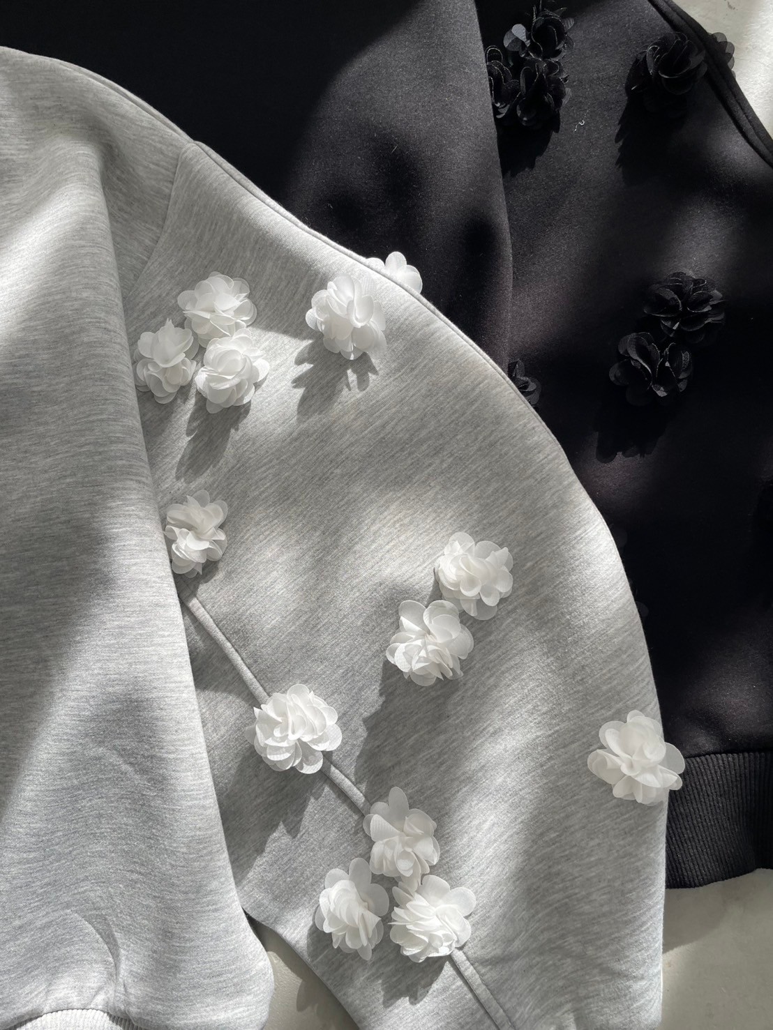 @m_i_mm_a×Myuコラボ【カーブスリーブプルオーバー(kbm599フラワー)】メール便OK