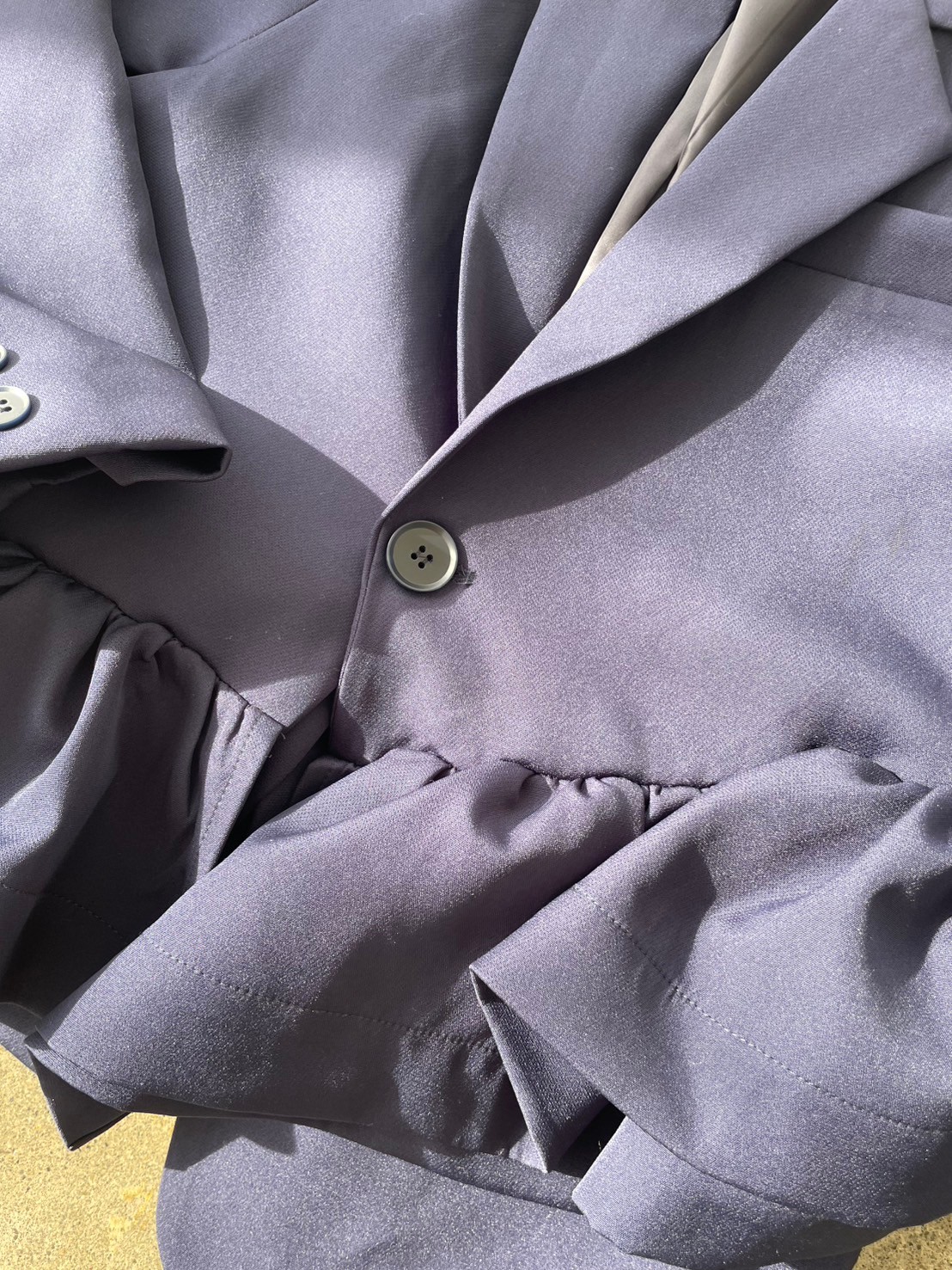 【アシンメトリー　フリル　ジャケット(kbm613)】メール便OK