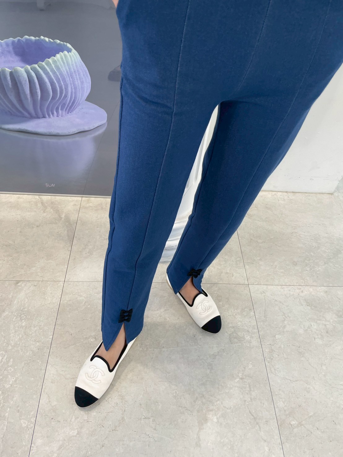 柔らかストレッチデニムリボン美脚パンツ(myu1212)