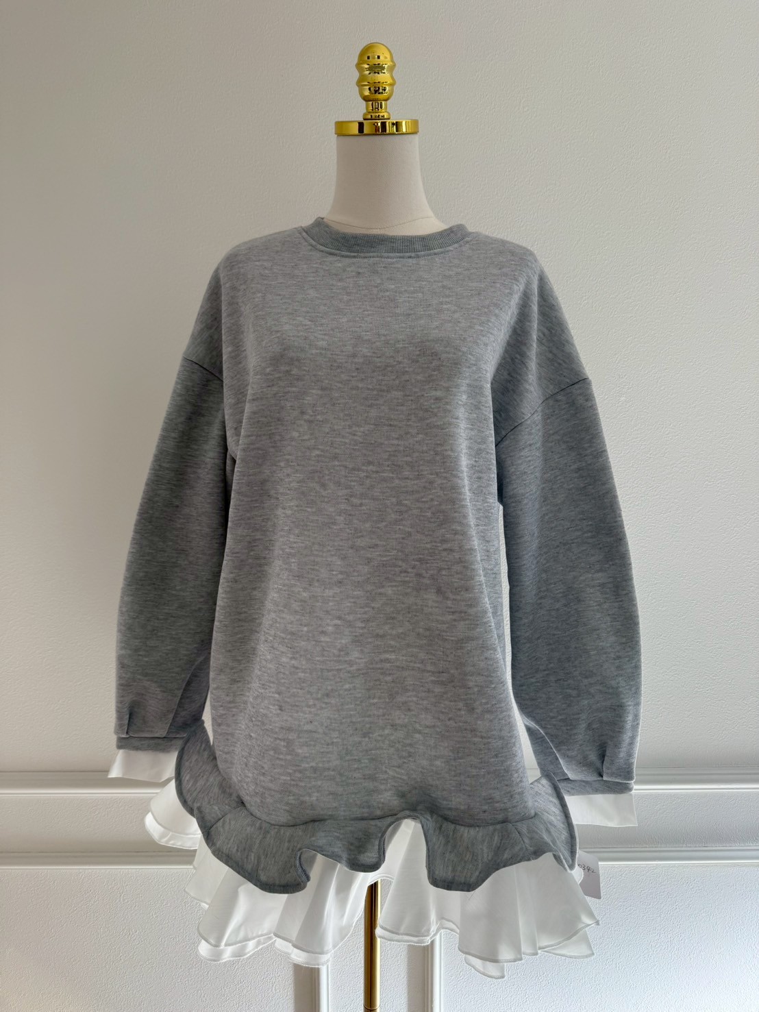 【12/8  11:00~新色発売スタート!!期間限定52%OFF!!】 裾フリル裏起毛オーバーTOPS(aj024)TH