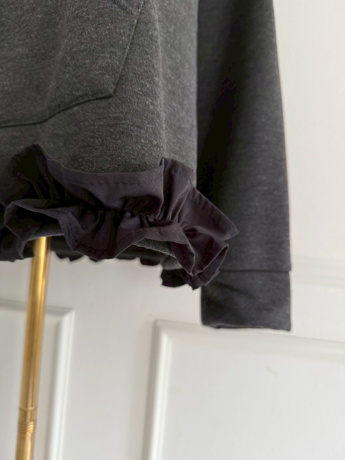 裾フリルオーバーフーディ(aj030)