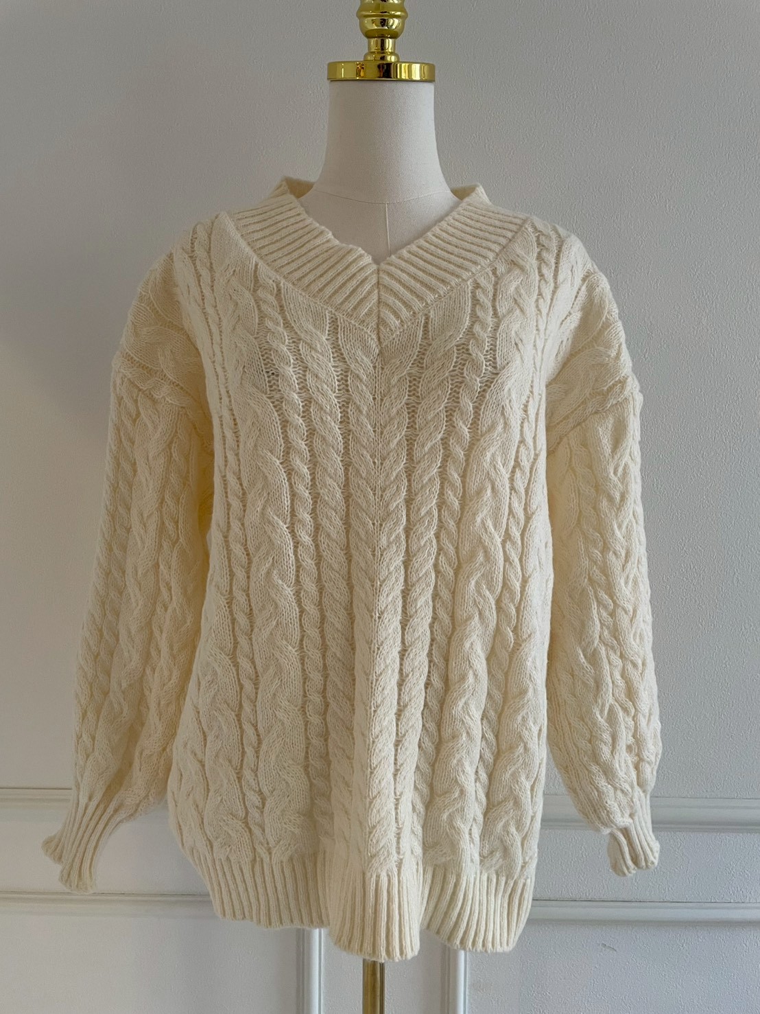 ケーブル編みVネックオーバーニット(SZ11-15)