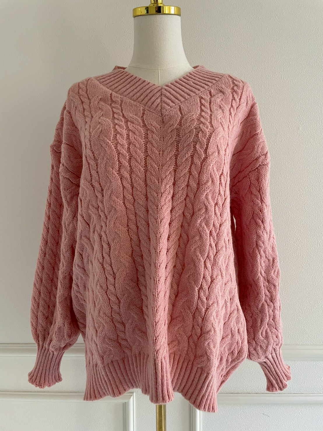 ケーブル編みVネックオーバーニット(SZ11-15)