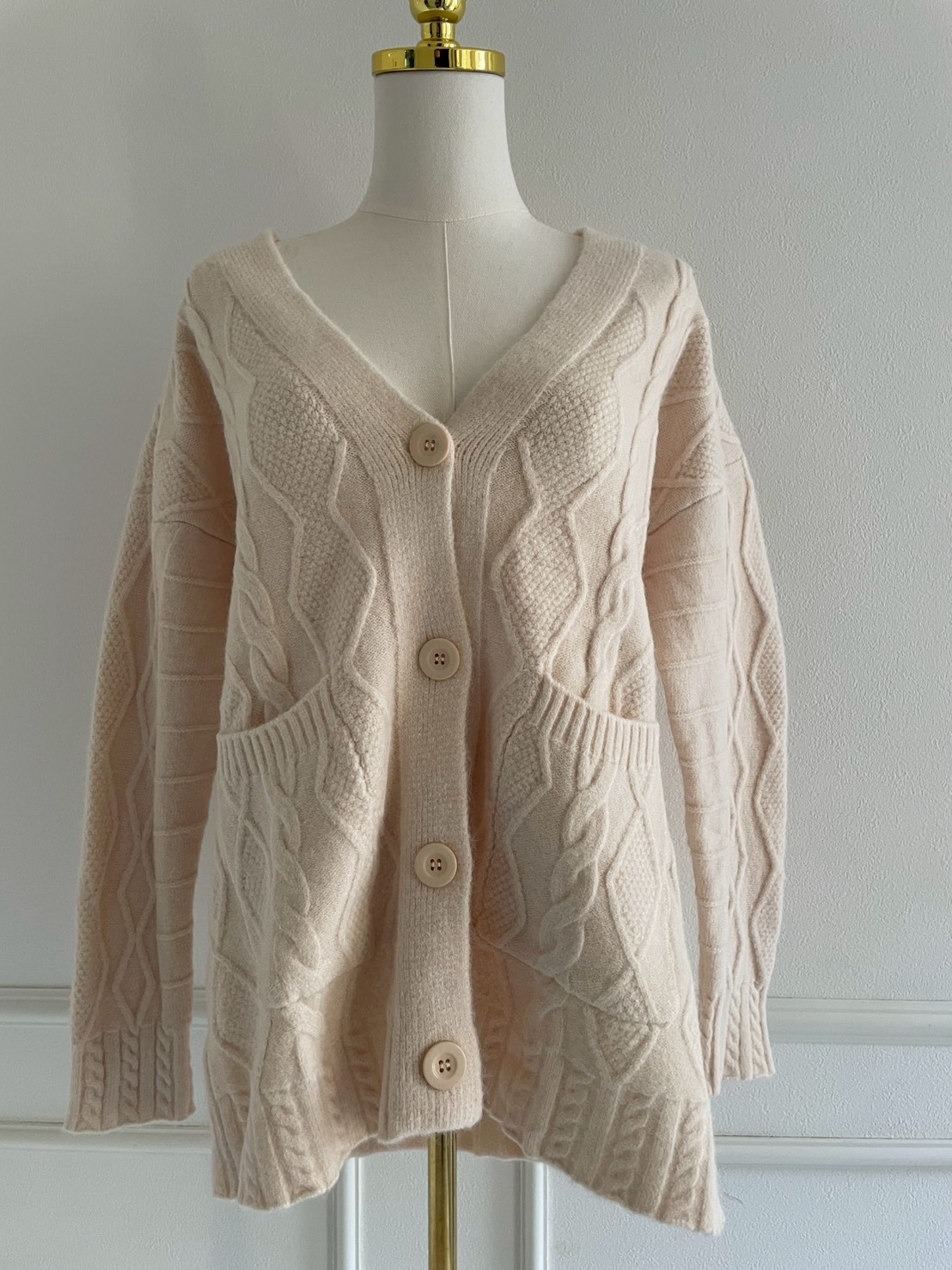 ケーブル編みオーバーニットカーディガン(SZ11-22)