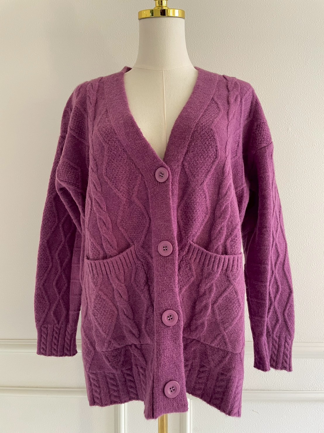 ケーブル編みオーバーニットカーディガン(SZ11-22)