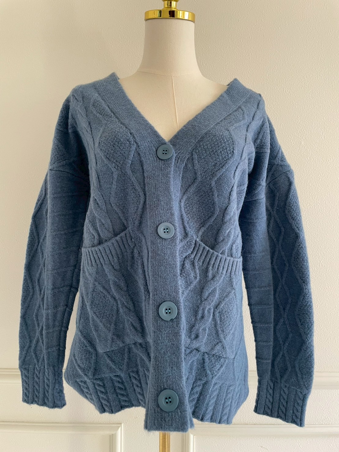 ケーブル編みオーバーニットカーディガン(SZ11-22)