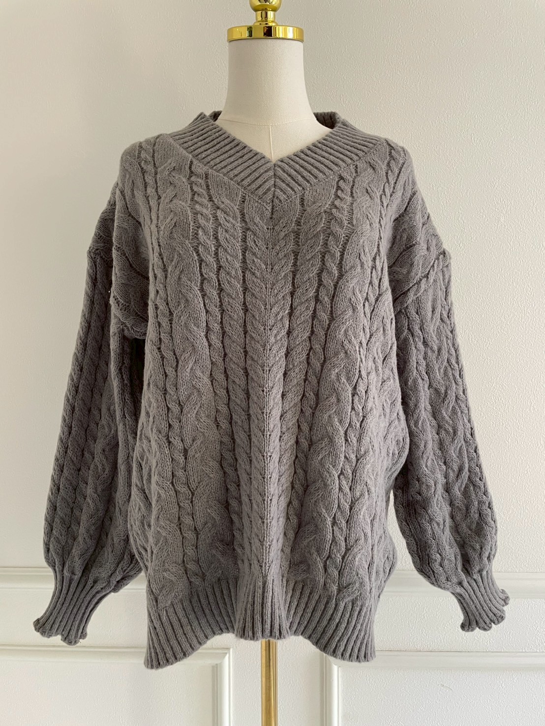 ケーブル編みVネックオーバーニット(SZ11-15)