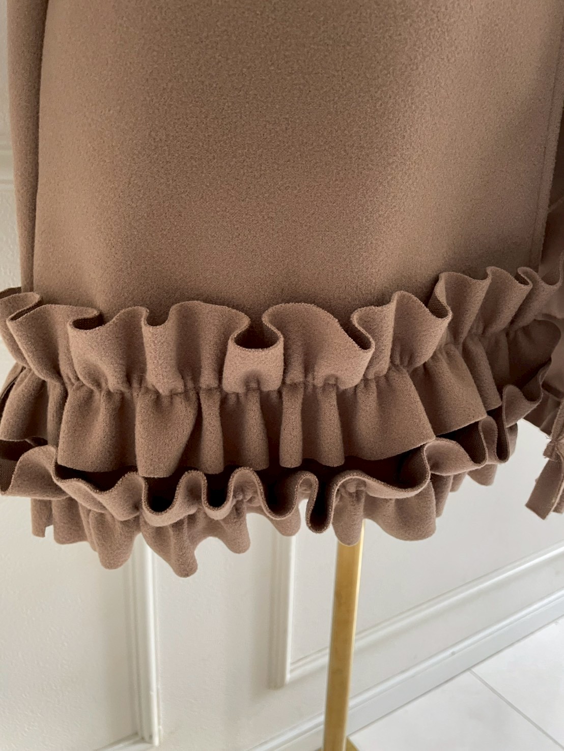 【裾フリルコート(ma23)】TH