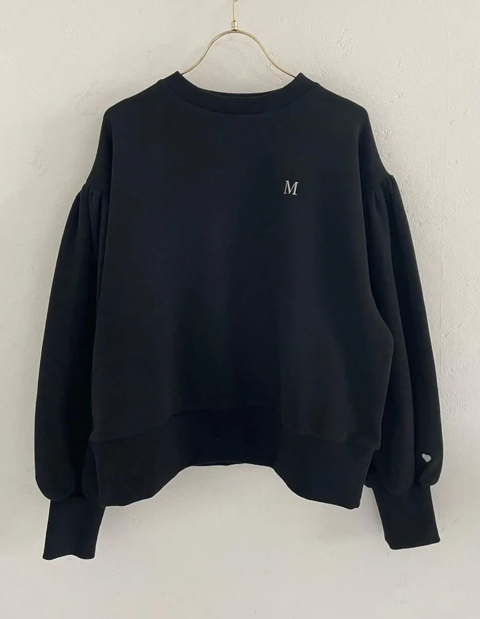 【裏起毛　刺繍入りぽわん袖プルオーバー(kbm580)】メール便OK