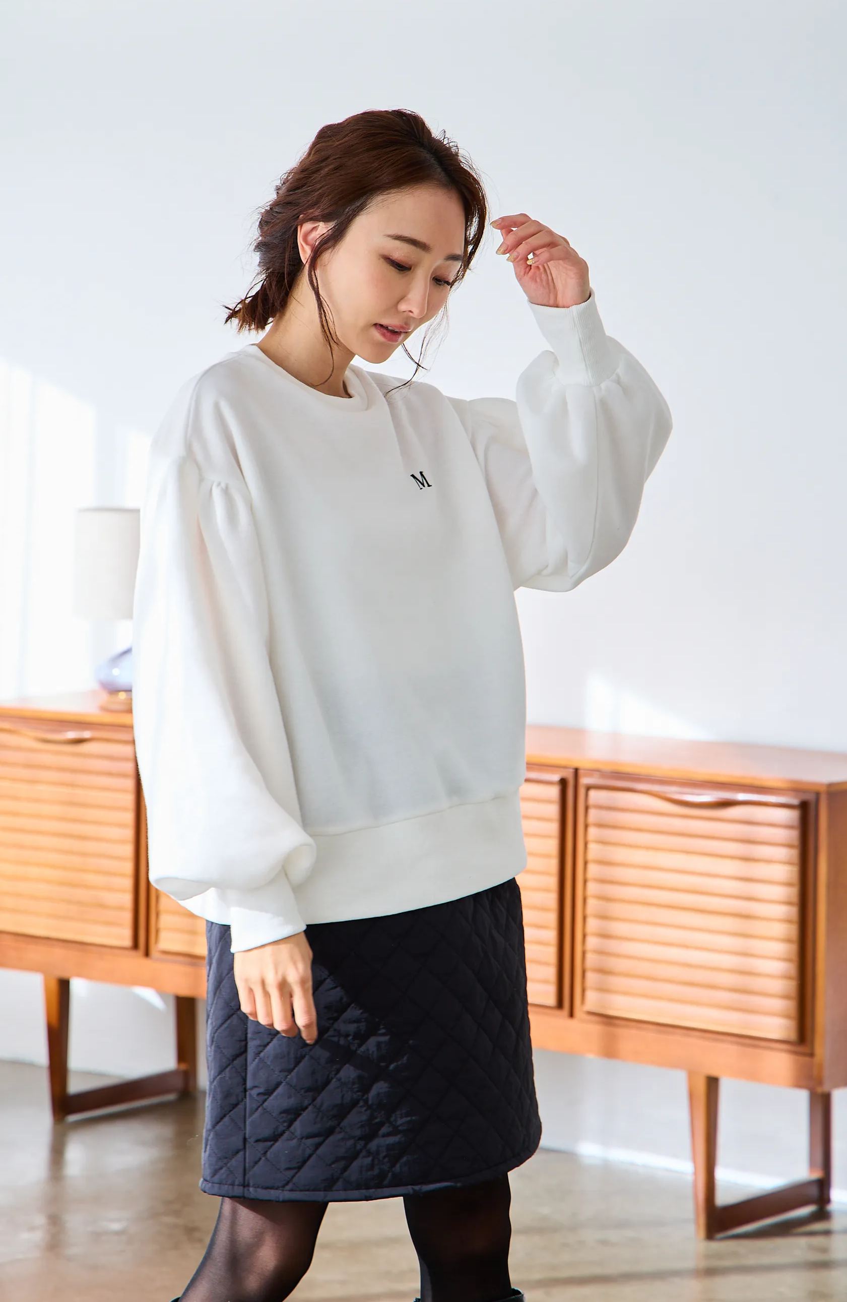 【裏起毛　刺繍入りぽわん袖プルオーバー(kbm580)】メール便OK