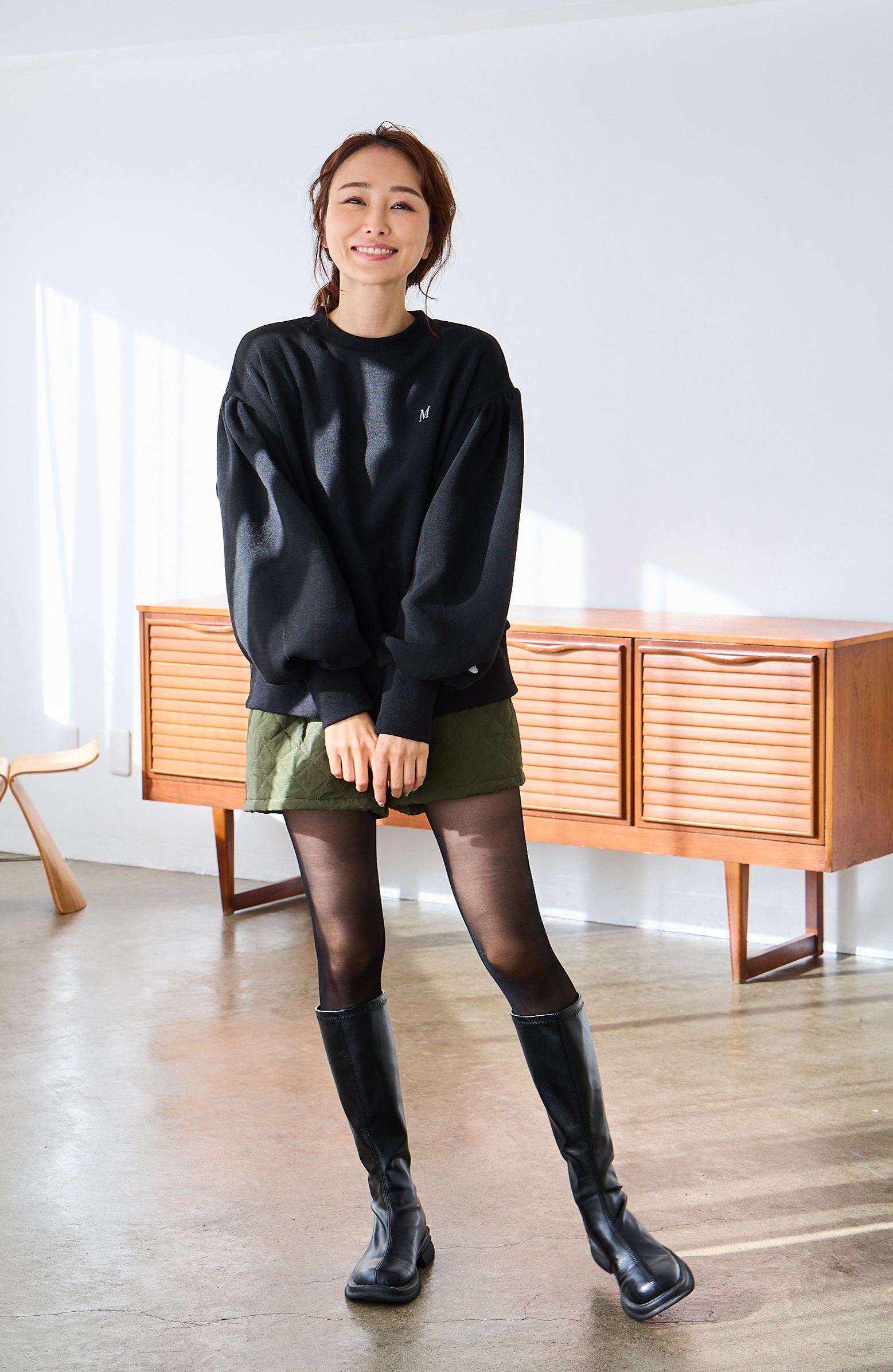 【裏起毛　刺繍入りぽわん袖プルオーバー(kbm580)】メール便OK