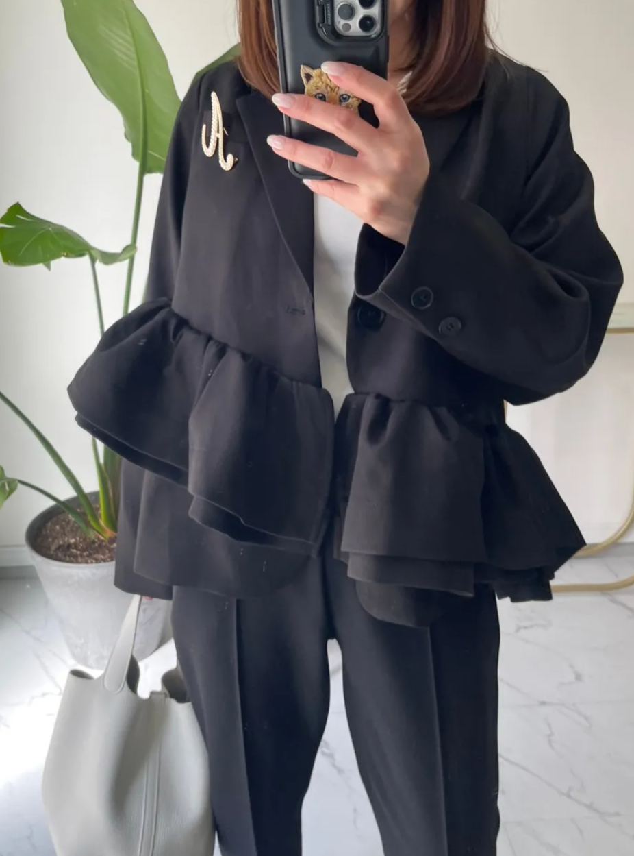 【アシンメトリー　フリルジャケット(kbm613)】メール便OK