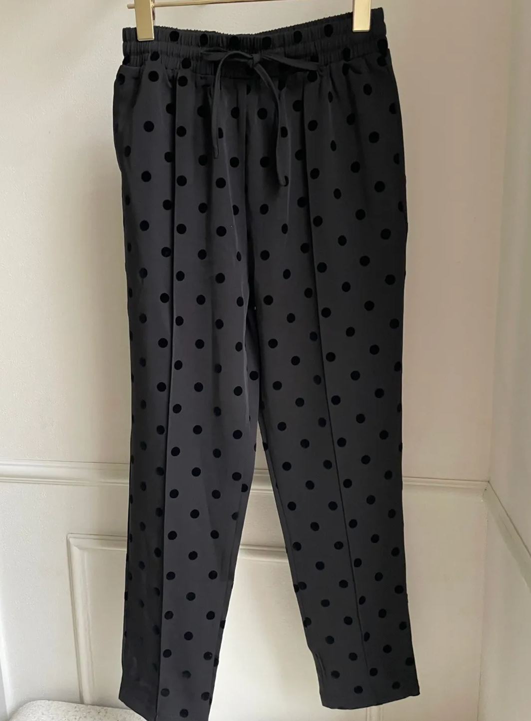 【ドット柄センターラインテーパードパンツ（sd306-3）】