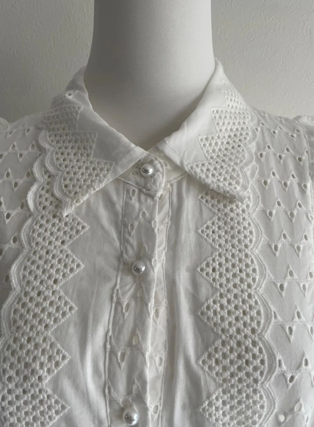 【コットンフリルブラウス（kk2503-a3）】