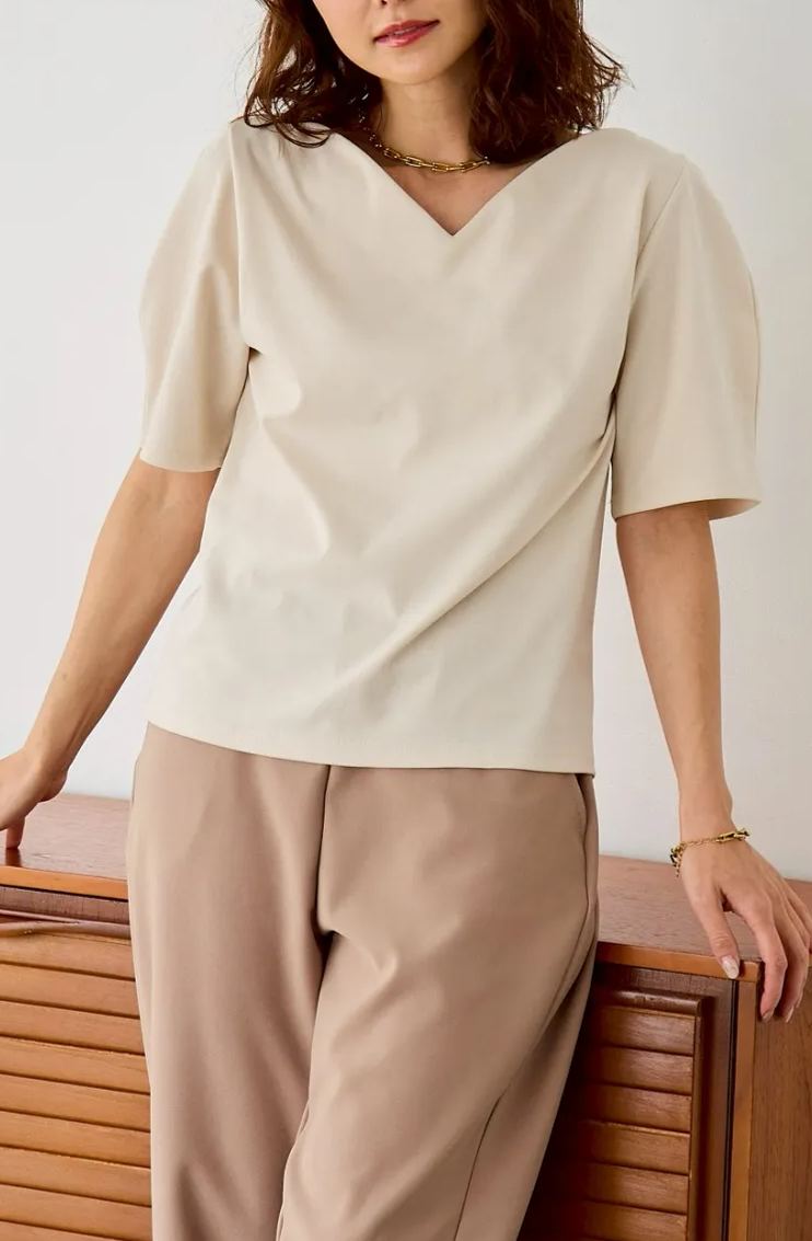 【Vネック美ラインTシャツ(myu39)】メール便OK