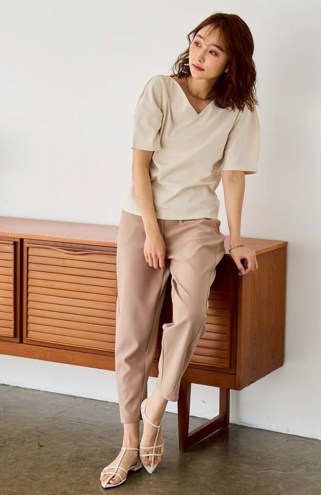 【Vネック美ラインTシャツ(myu39)】メール便OK