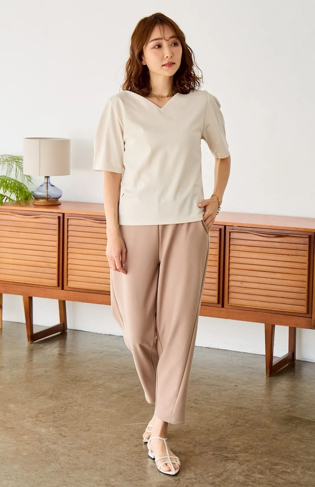 【Vネック美ラインTシャツ(myu39)】メール便OK