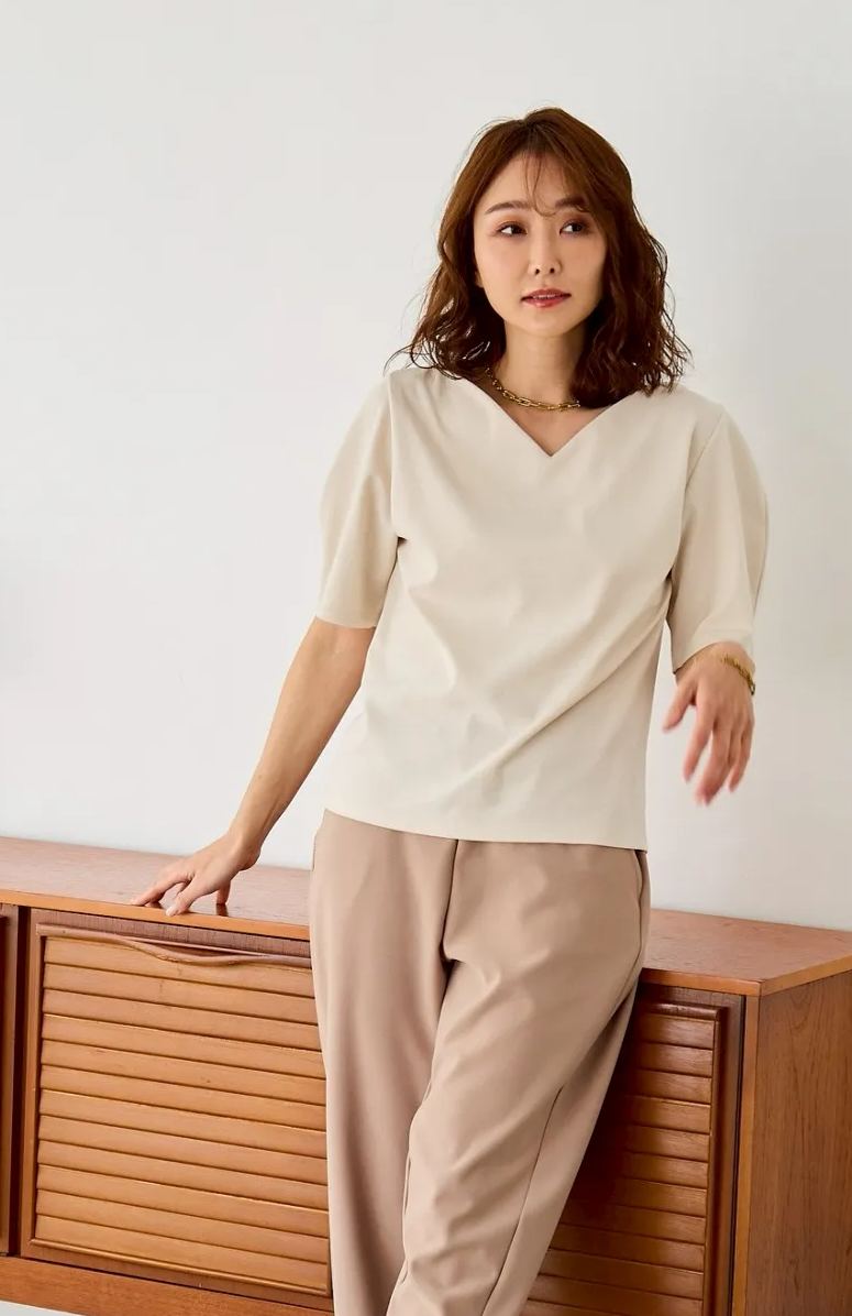 【Vネック美ラインTシャツ(myu39)】メール便OK