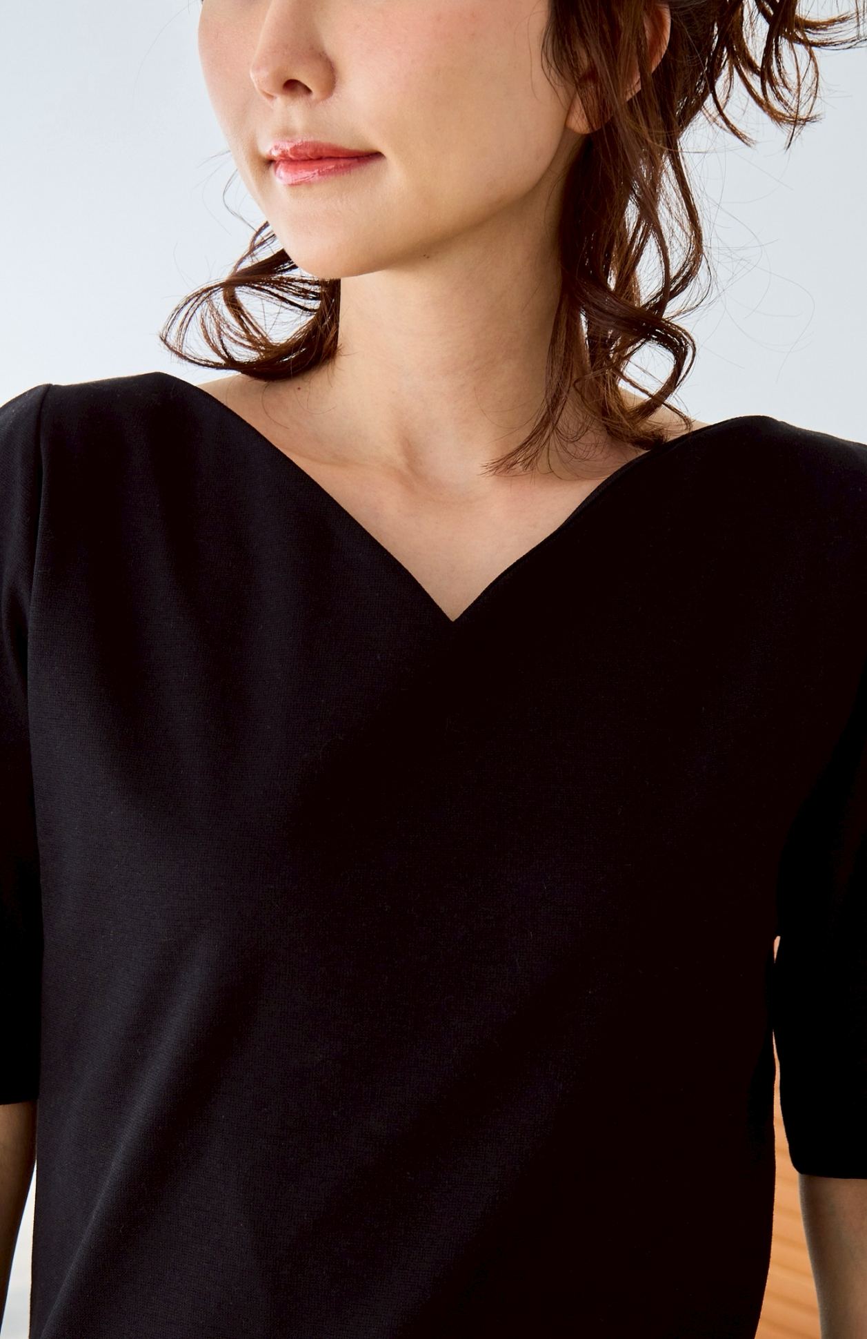 【Vネック美ラインTシャツ(myu39)】メール便OK