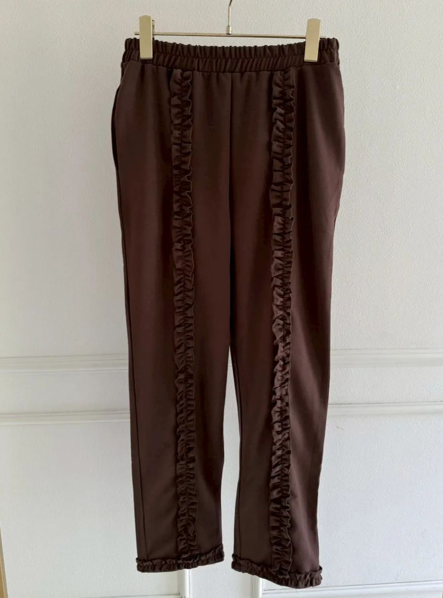 ★MAYUちゃんLIVE限定SALE★ストレッチセンターフリル体型カバーパンツ(aj020(6820))