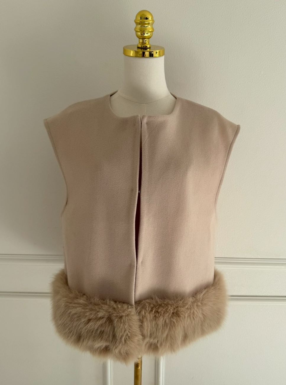 @m_i_mm_a×Myuコラボ　SUSOファー切替ジレ(aj013)TH ▲ノベルティ対象商品▲