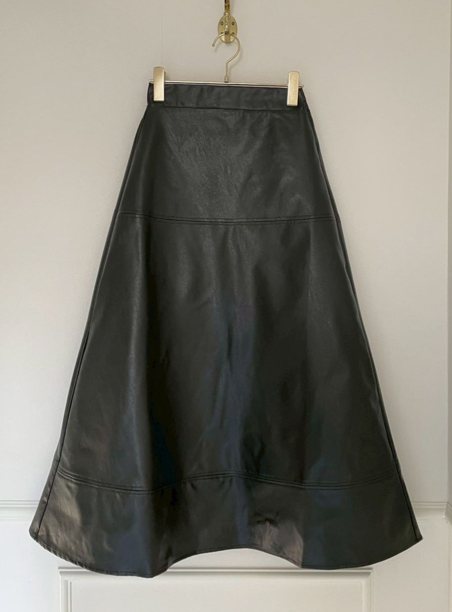 美ラインECOレザースカート(sd413-142)