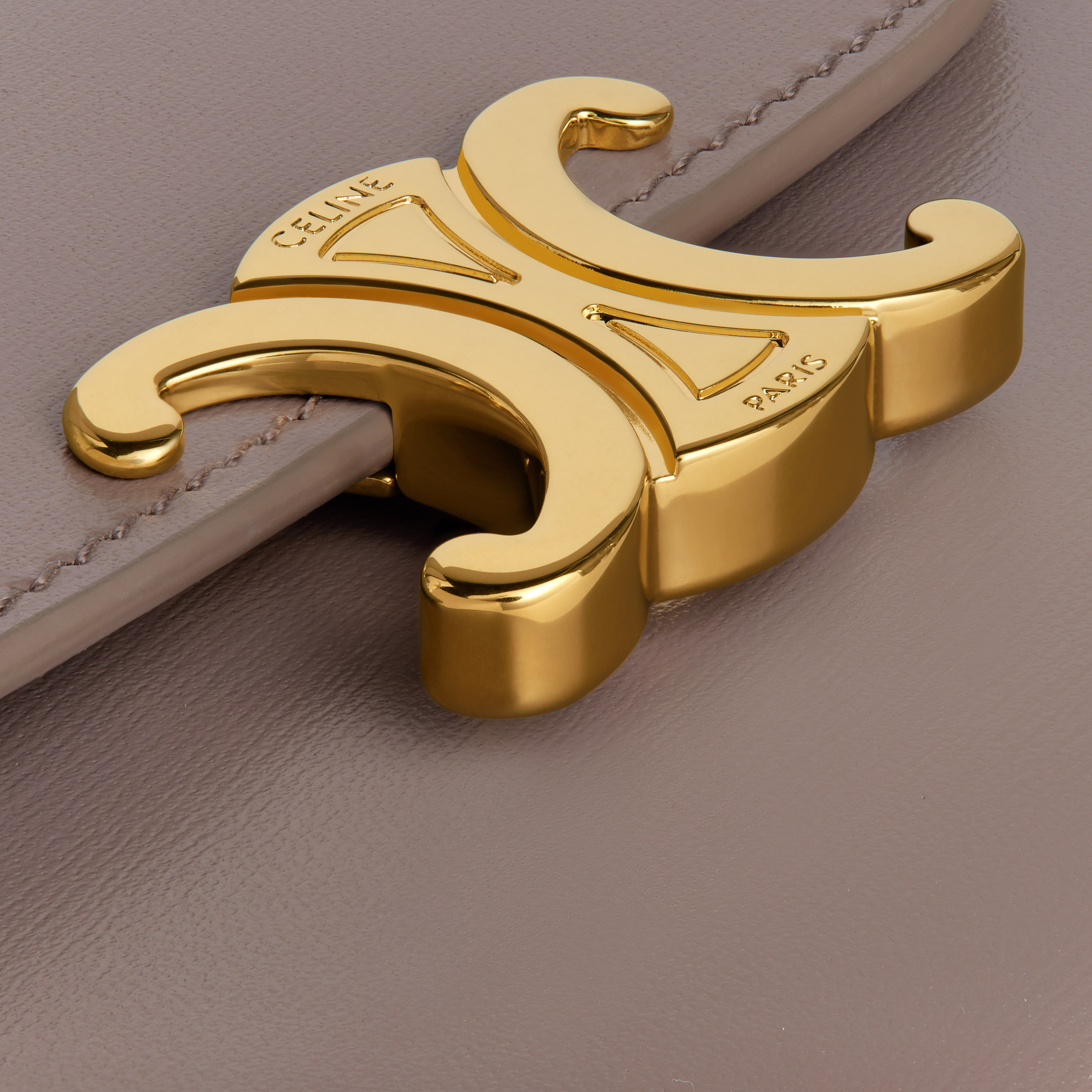 スモール フラップウォレット トリオンフ / シャイニーカーフスキン ぺブル