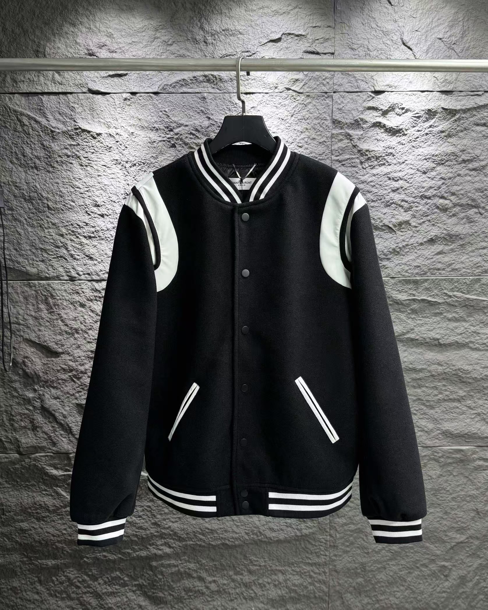 SAINT LAURENT 公式旗艦店】野球服のジャケット
