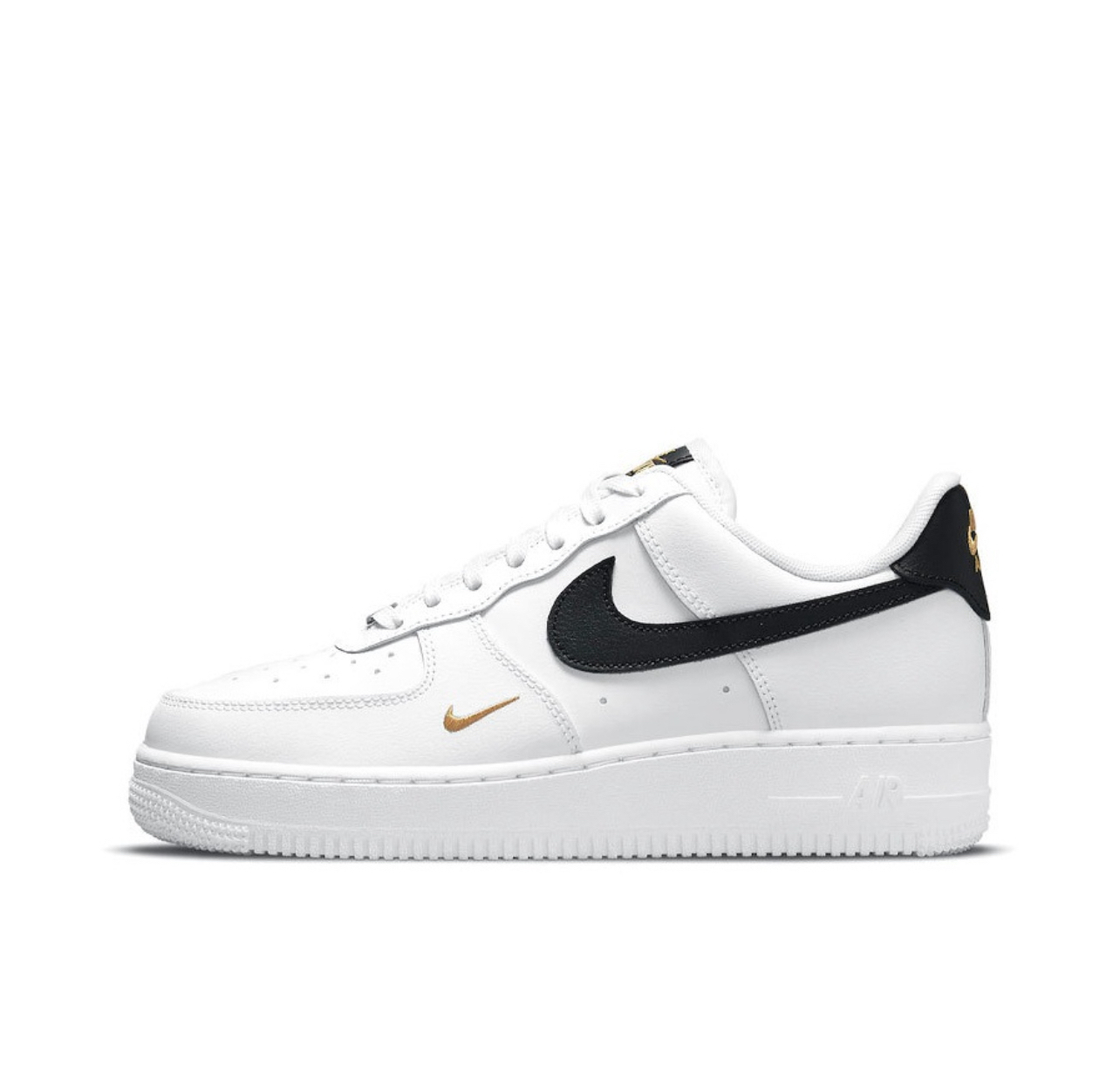 Nike Air Force 1 Low "Triple White"