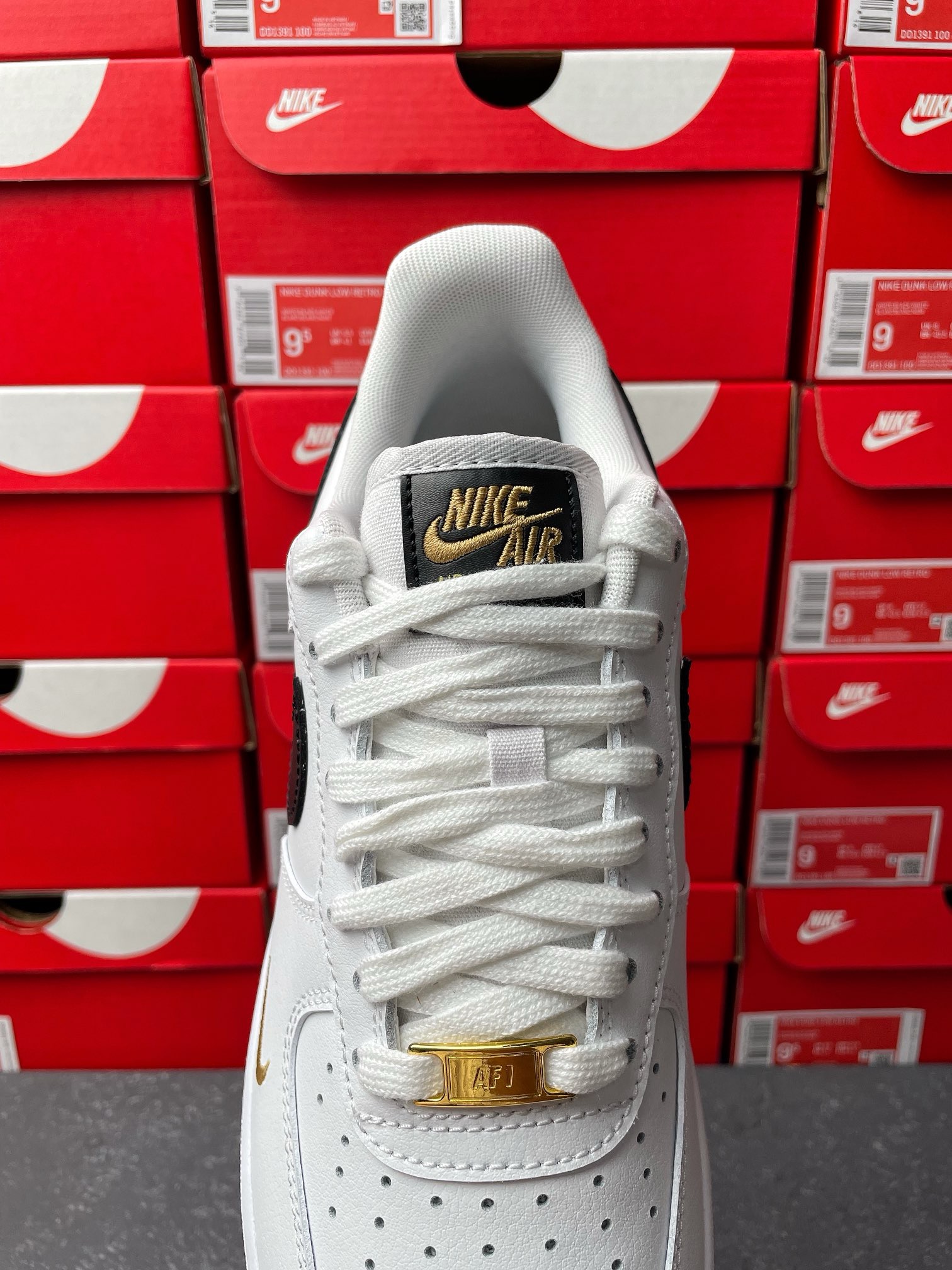Nike Air Force 1 Essential織物合成革迷你鉤防滑减震耐磨低幫板鞋白黑紅