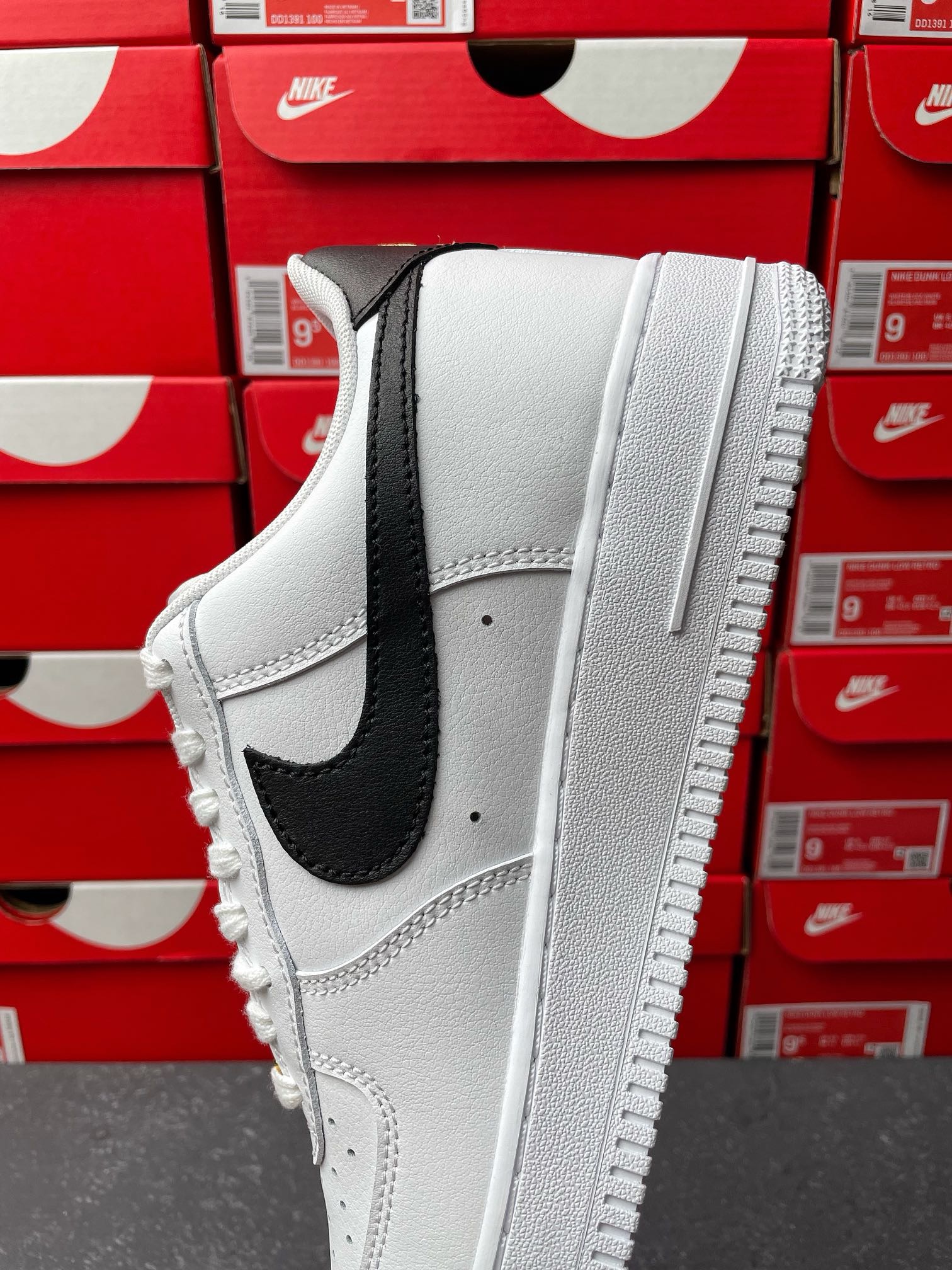 Nike Air Force 1 Essential織物合成革迷你鉤防滑减震耐磨低幫板鞋白黑紅