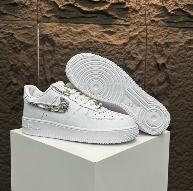 Nike Air Force 1 Low "Triple White"