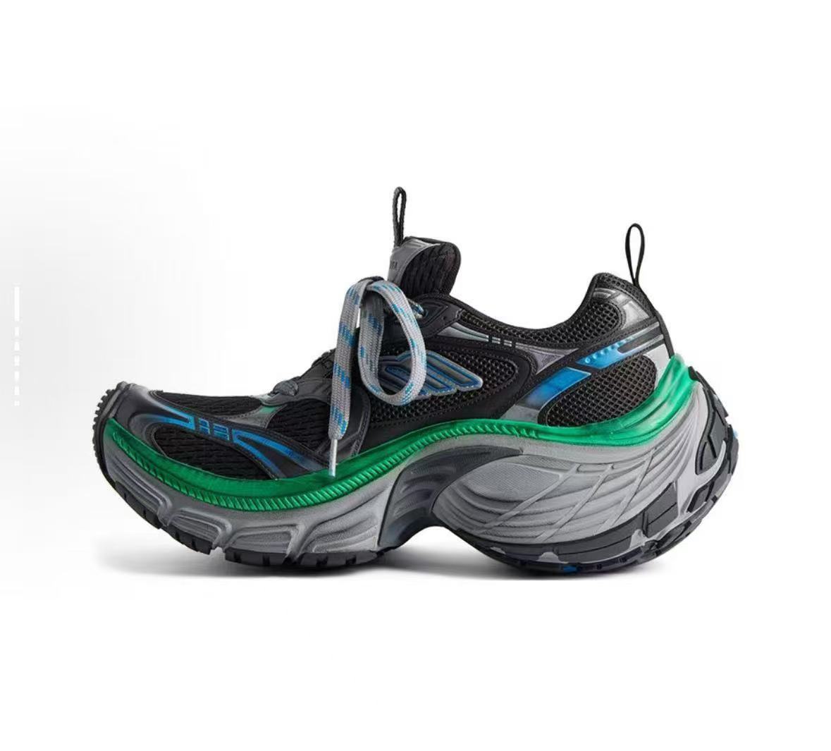 巴黎世家 10XL 系列