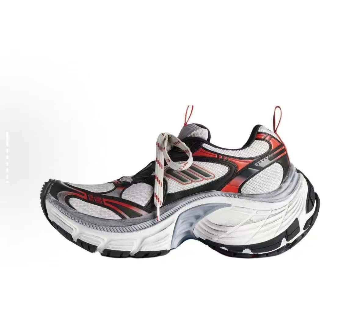 巴黎世家 10XL 系列