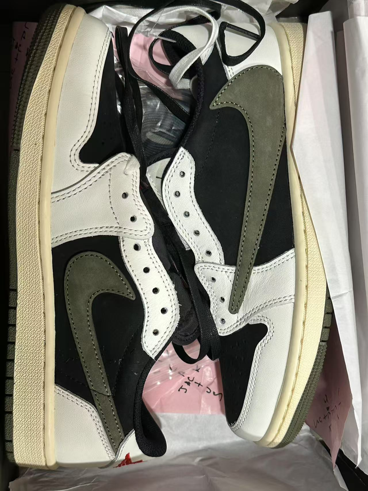 25.5cm台倉鞋子現貨（售出之後不退不換）