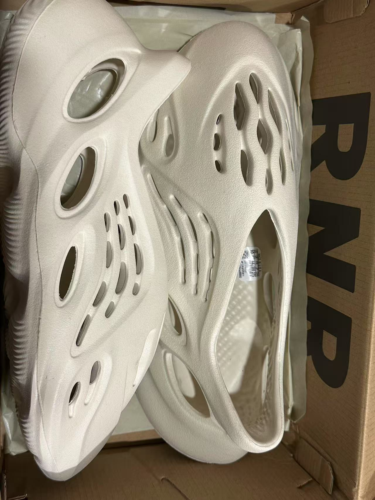 特殊鞋码台倉鞋子現貨（售出之後不退不換）