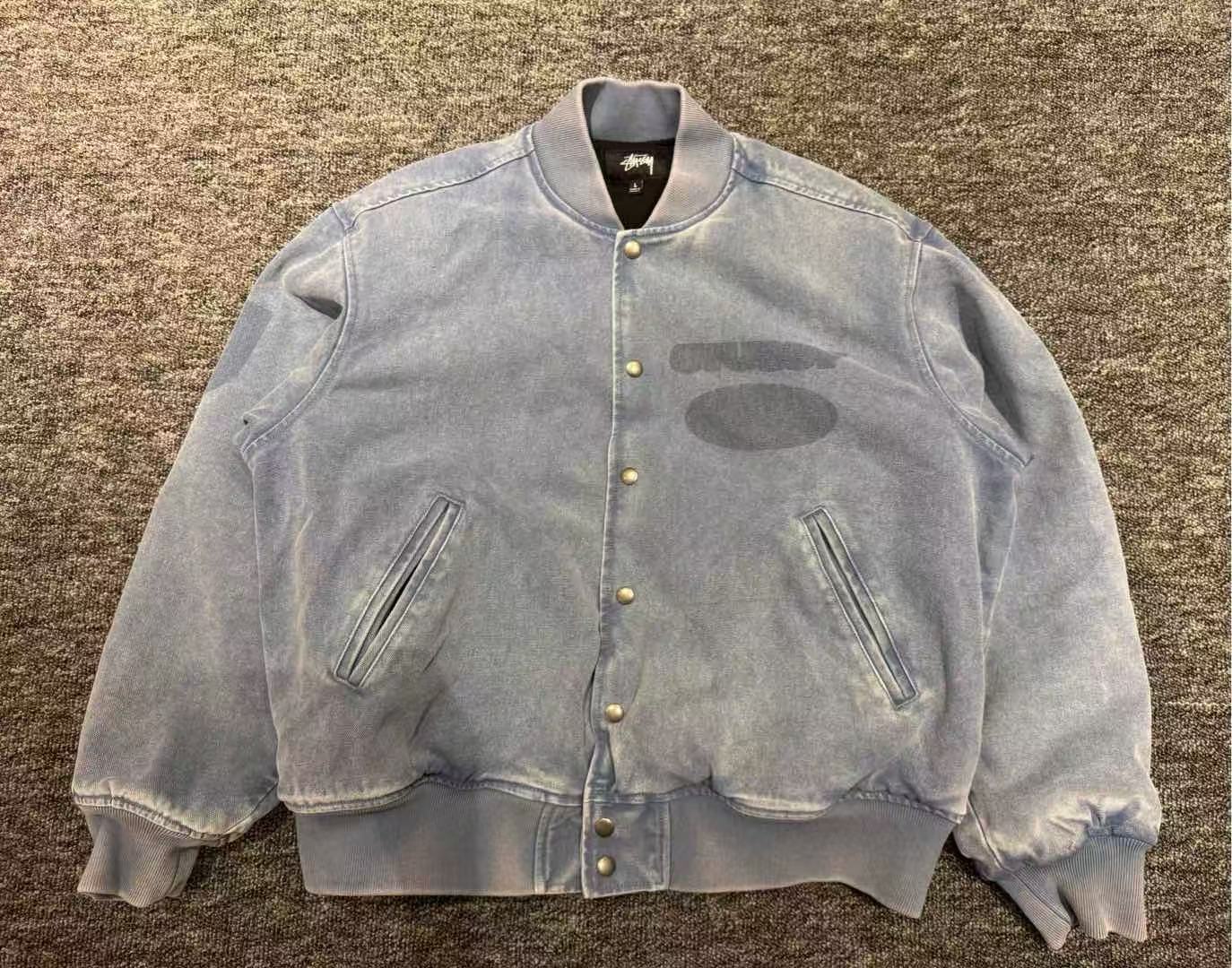 原廠 Stussy FW24 假日系列 GHOST LOGO CANVASVARSITY JACKET 拼貼 logo 圖案寬鬆校隊夾克